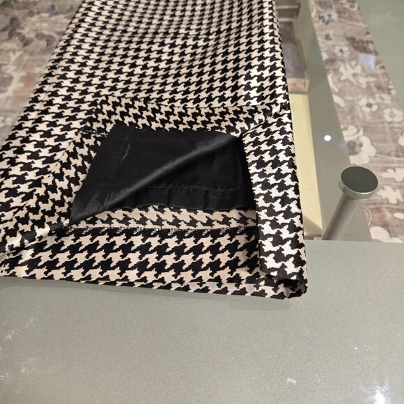 Vintage Ralph Lauren | 100% Silk Black & White Houndstooth Skirt | Size M - Picture 4 of 9